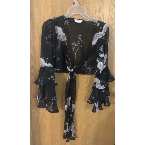 L’atiste by Amy 2-piece tie crop top and shorts set (small) - Picture 4 of 8